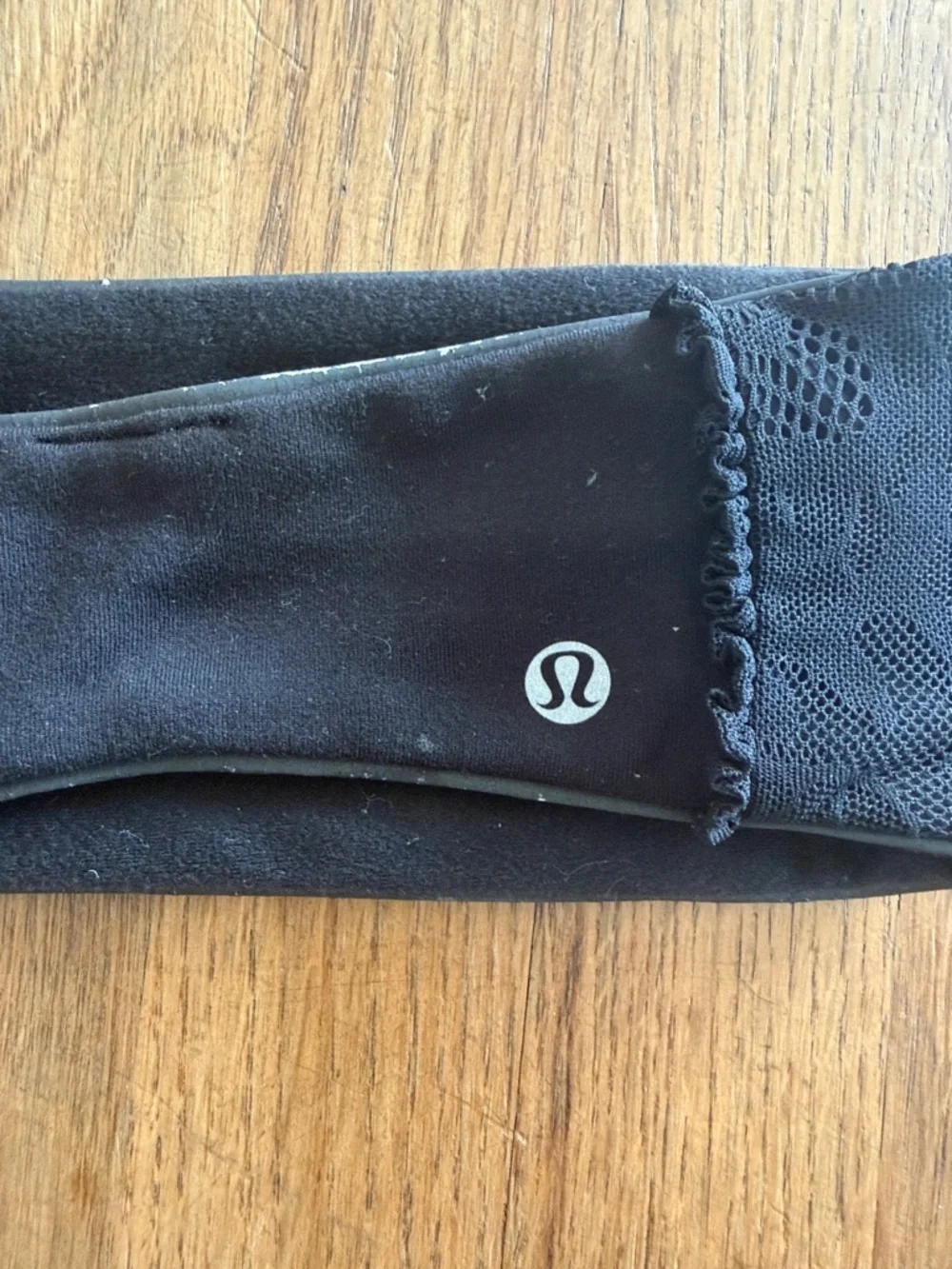 Womens black lululemon headband - Picture 4 of 5